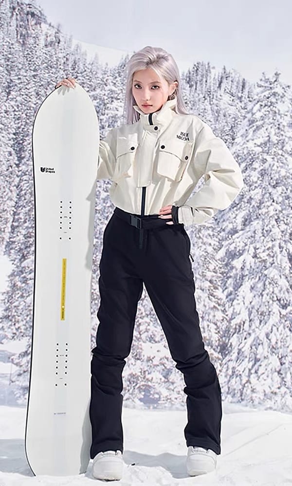奶白工装连体滑雪服